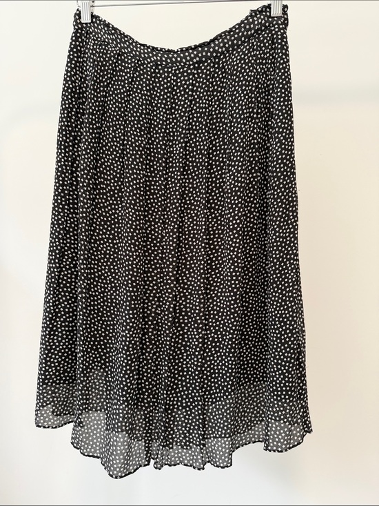 Brooks Brothers Dresses & Skirts - Black and White Elegant Pleated Polka Dot Skirt.